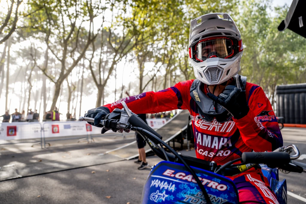 Dany Torres se pone el casco de oro de Marisquiño 2025