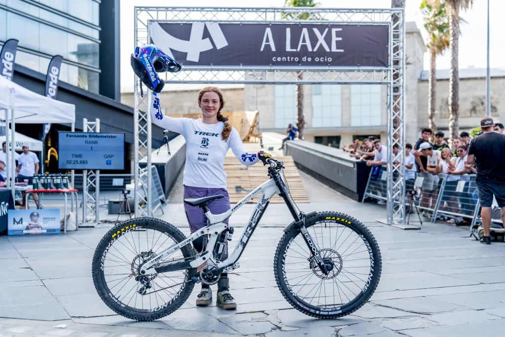 Adrien Loron revalida título y Fernanda Gildemeister se estrena en el Descenso