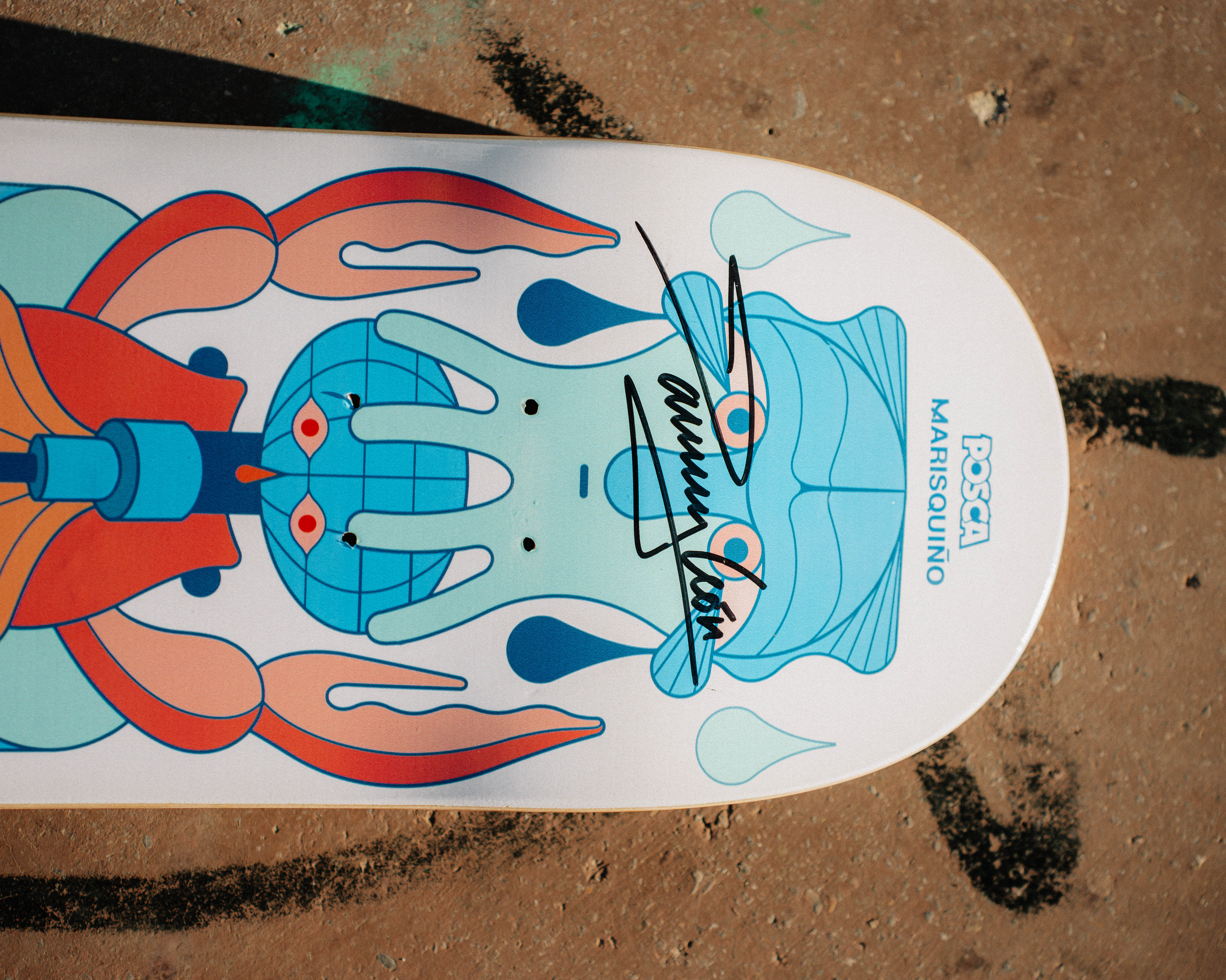 Sorteo de una tabla exclusiva POSCA x Marisquiño firmada por Danny León